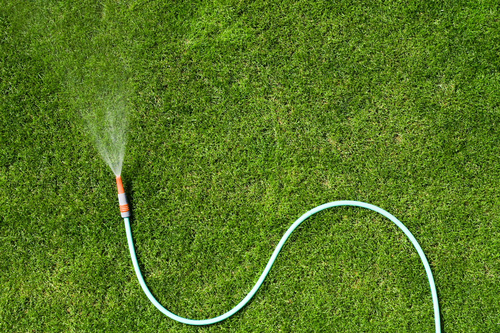 Reasons Why Plumbers Recommend Using Hose Guards on Your Garden Hose