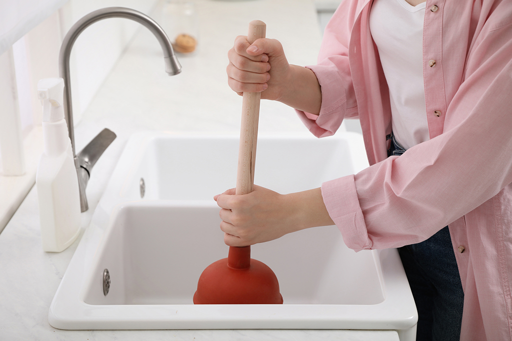 Is It Time to Call An Emergency Plumber Yet? | Memorial City, TX