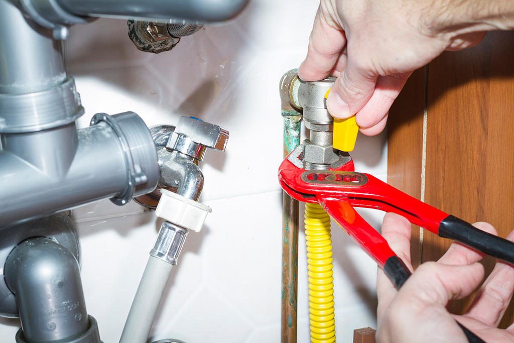 Navigating Household Gas Woes: The Most Common Issues Addressed By A Plumber Near Me | Houston Heights